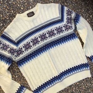 Vintage 1970s retro men’s acrylic mod hipster snowflake ski sweater M L